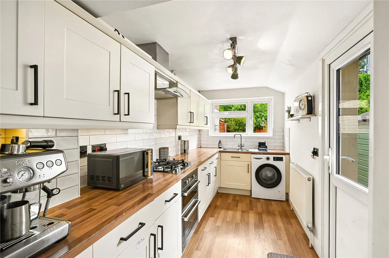 Thayers Farm Road, Beckenham, BR3, photo 4