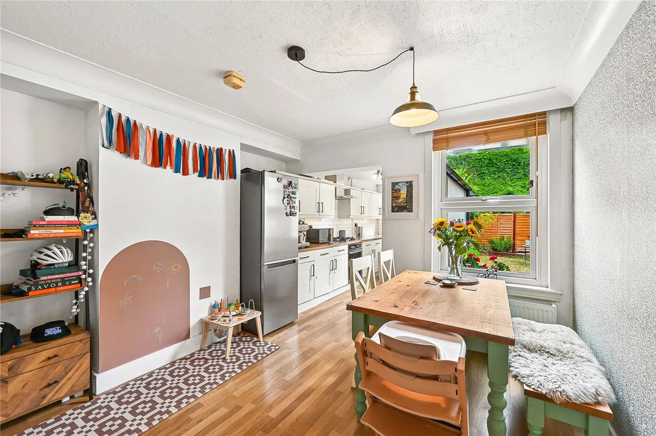 2 bed house for sale — Thayers Farm Road, Beckenham, BR3