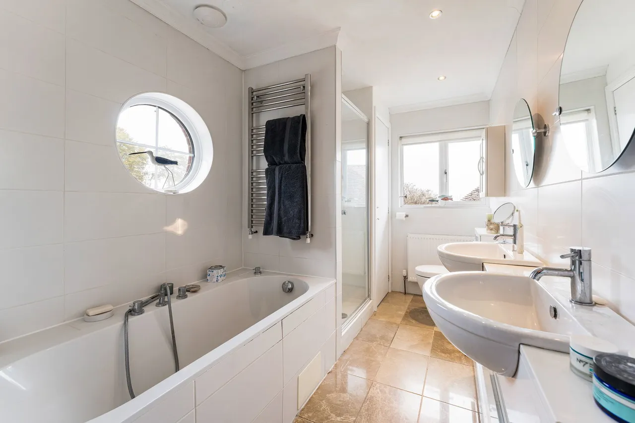 Harnwood Road, Salisbury, SP2, photo 21
