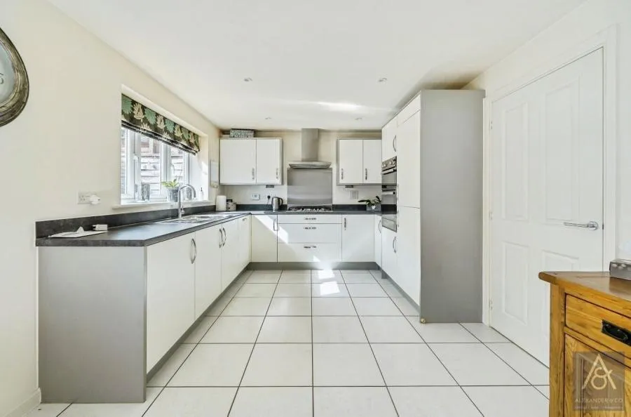 Needlepin Way, Buckingham, MK18, photo 5