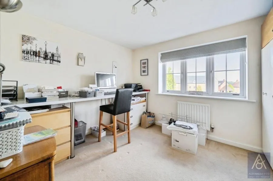 Needlepin Way, Buckingham, MK18, photo 4
