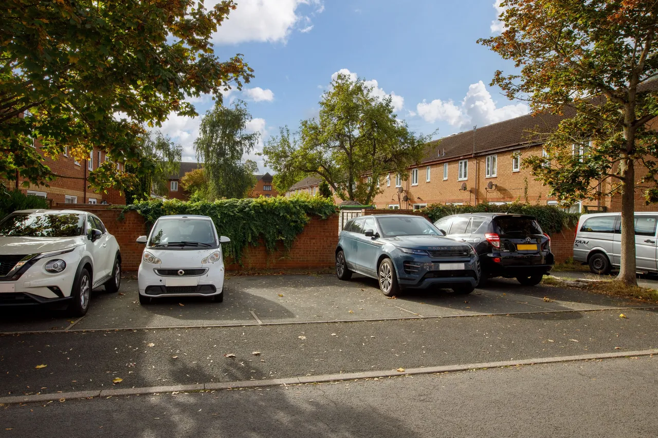 Davidson Avenue, Leamington Spa, CV31, photo 17