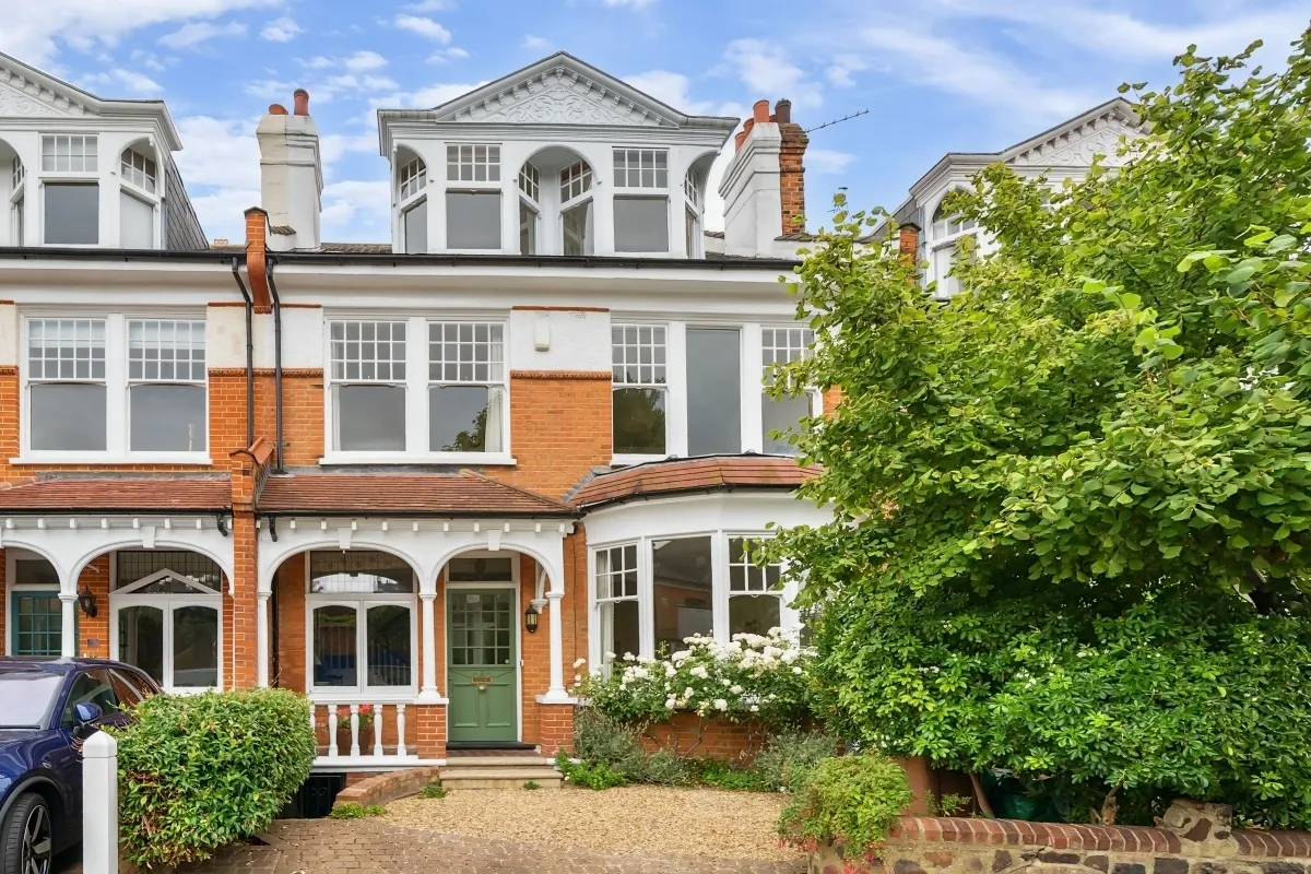 5 bed house to rent — Elms Avenue London N10