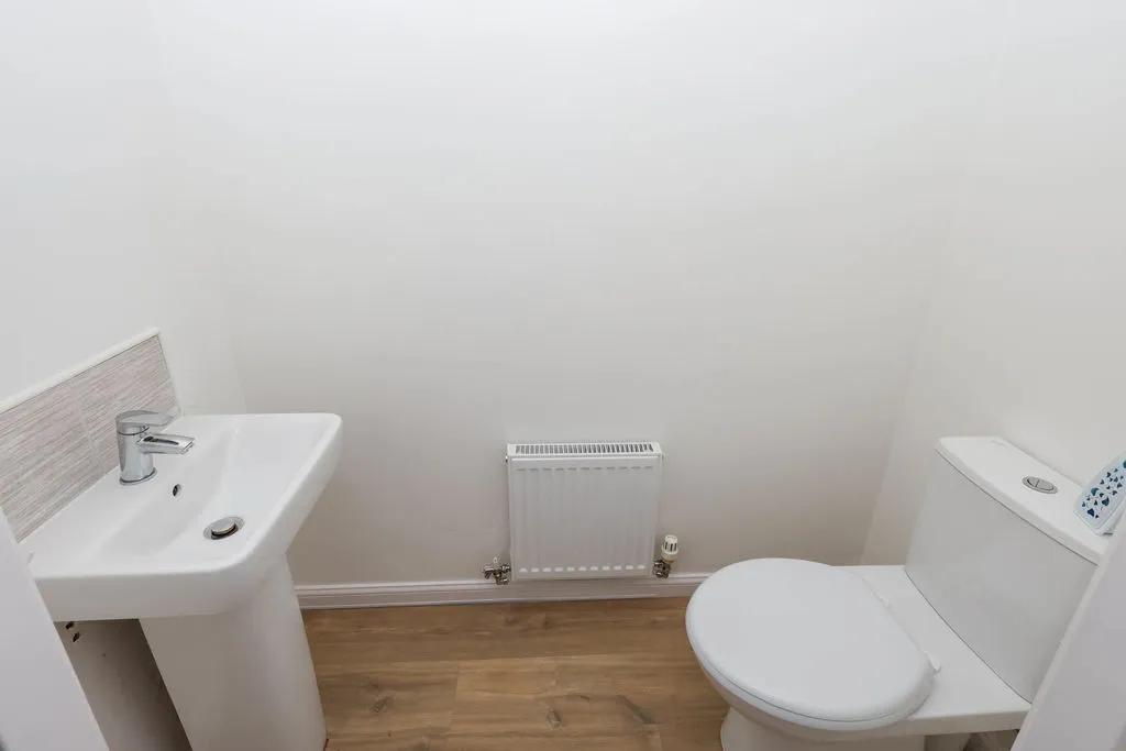 Manchester Road, Rochdale OL11 2SP, photo 6