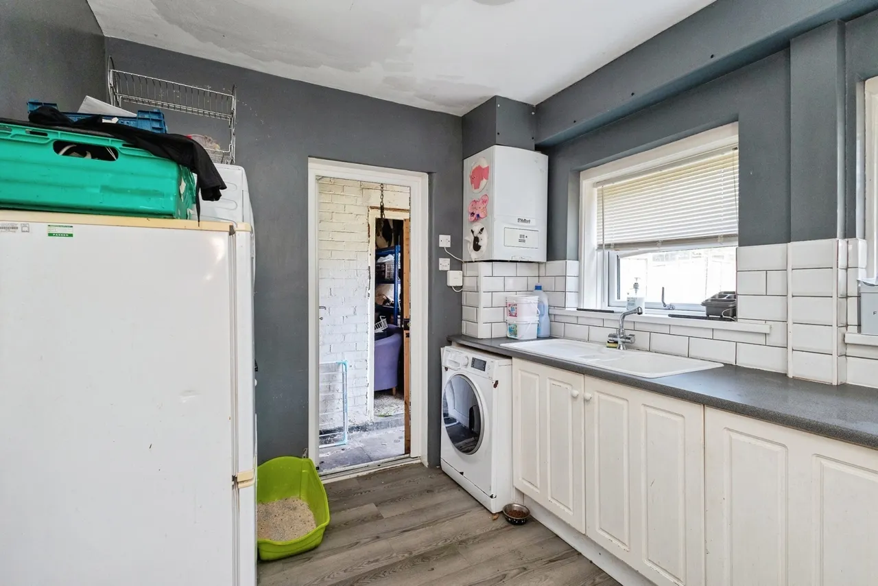 Hartshead Avenue, Ashton-under-Lyne, Greater Manchester, OL6, photo 6