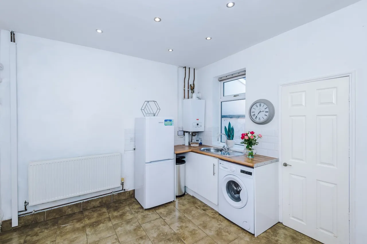 Bolton Road, Ashton-in-Makerfield, Wigan, WN4 8AE, photo 11