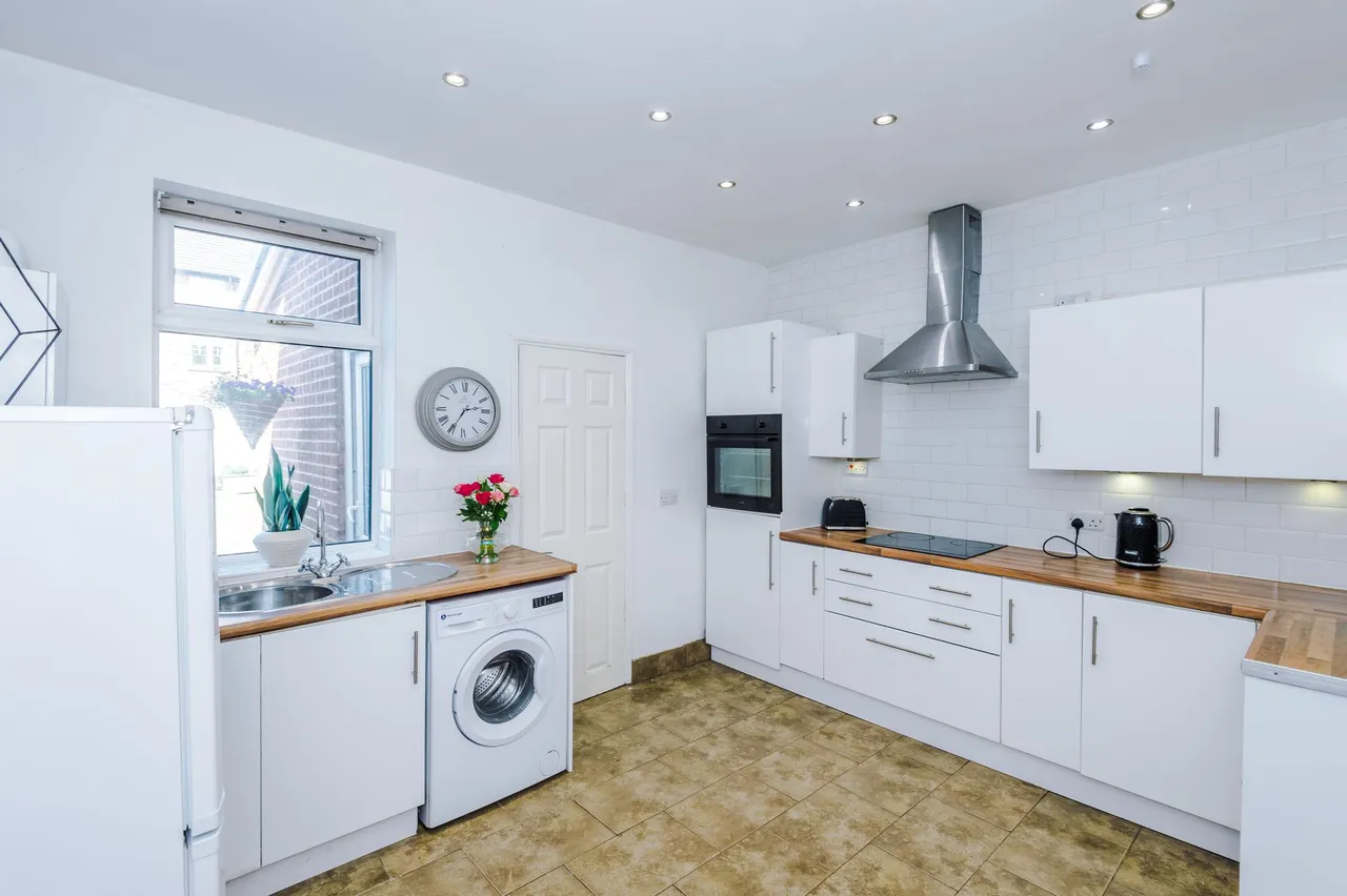 Bolton Road, Ashton-in-Makerfield, Wigan, WN4 8AE, photo 3