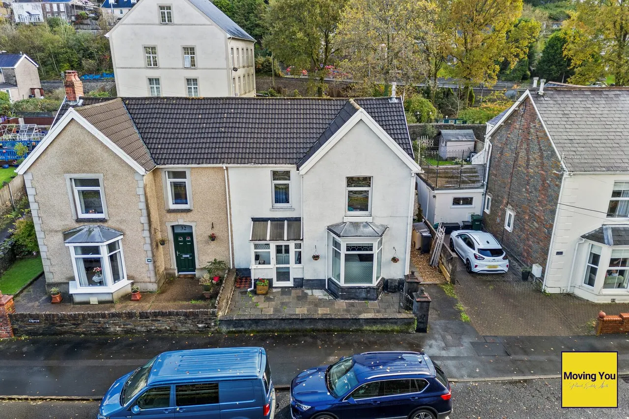 3 bed house for sale — Lon Hir, Alltwen, Pontardawe, SA8 3DQ