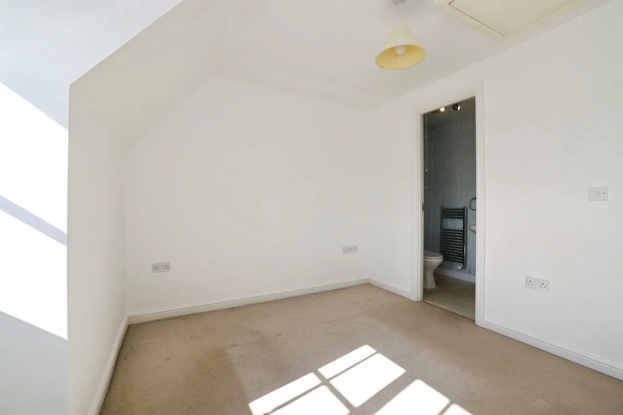 Oaklands Avenue, Amesbury, SP4, photo 7