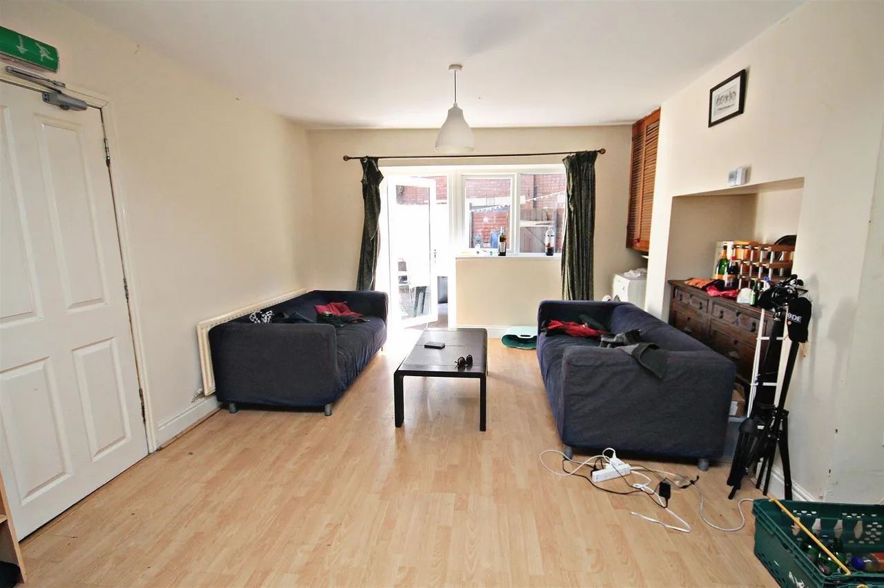 Sutton Street, Durham City, DH1, photo 4