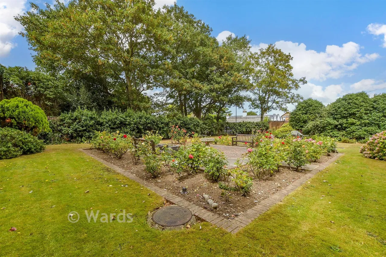 Hunting Gate, Birchington, CT7, photo 2