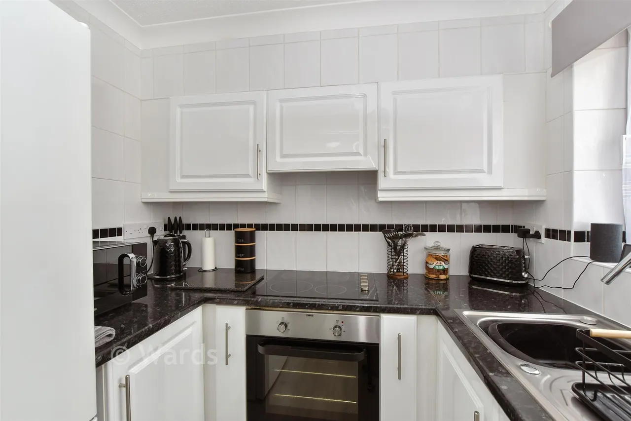 Hunting Gate, Birchington, CT7, photo 12