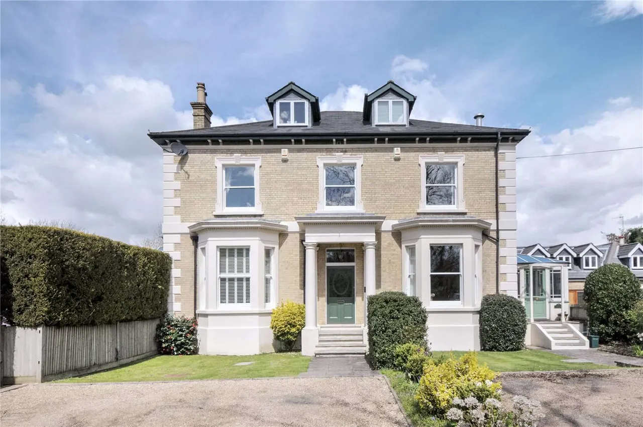 4 bed house to rent, Axes Lane, Redhill, RH1