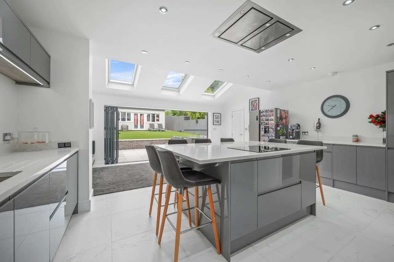 Bristol Road South, Northfield, Birmingham, B31 2SR, photo 6