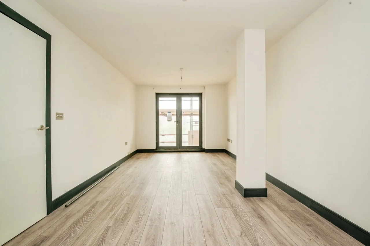 Galleon Way, Cardiff, CF10, photo 2