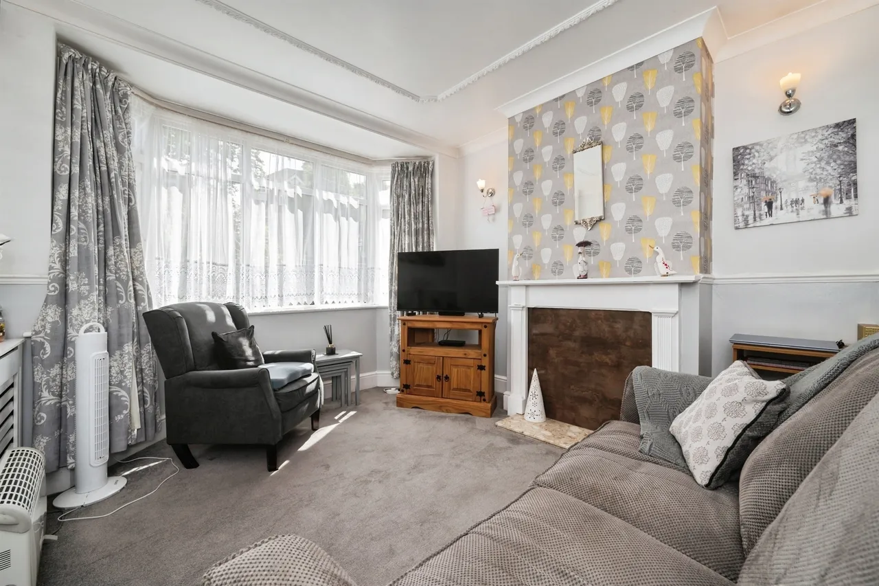 Woodmill Lane, Southampton, SO18, photo 2