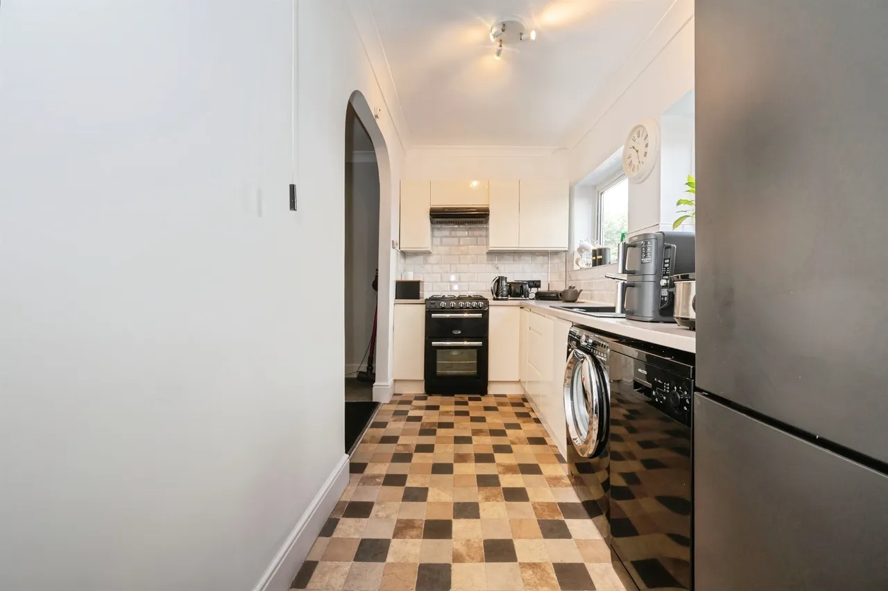 Woodmill Lane, Southampton, SO18, photo 6