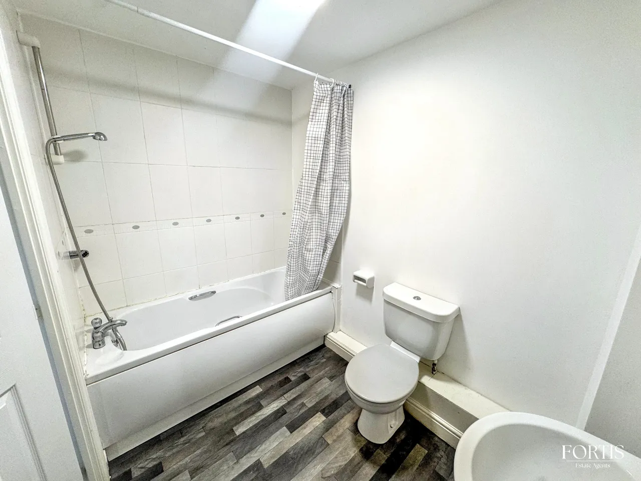 Longacres, Bridgend, CF31, photo 7