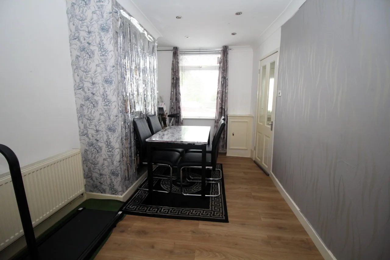 Watsons Green Road, Dudley, DY2 7LG, photo 10