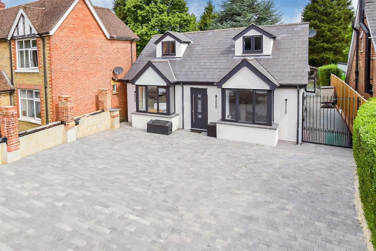 5 bed house for sale, Heath Road, Boughton Monchelsea, ME17