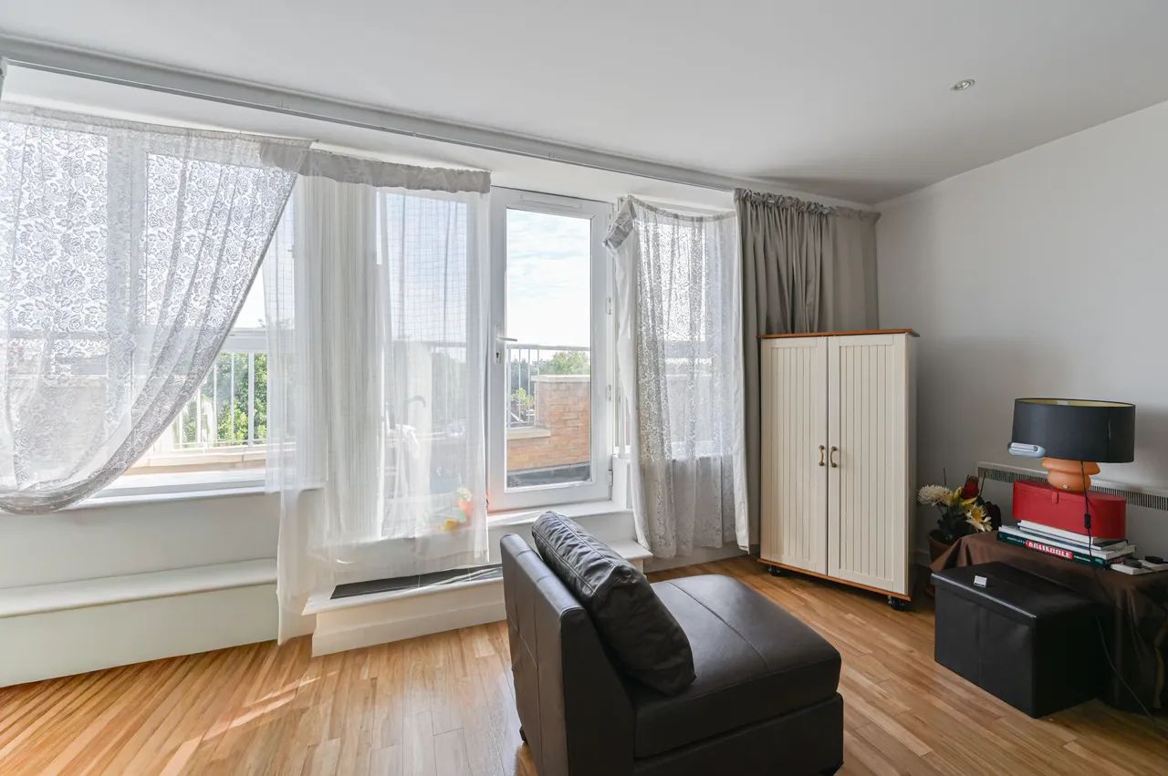 Flat 33, 3 High Street Colliers Wood, London, photo 3