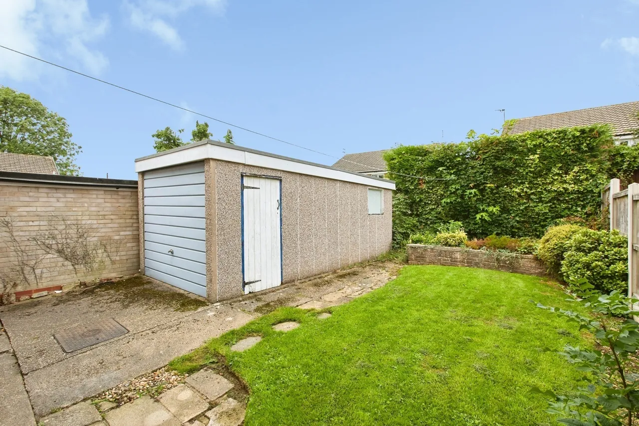 Burnham Drive, Mickleover, DE3, photo 2