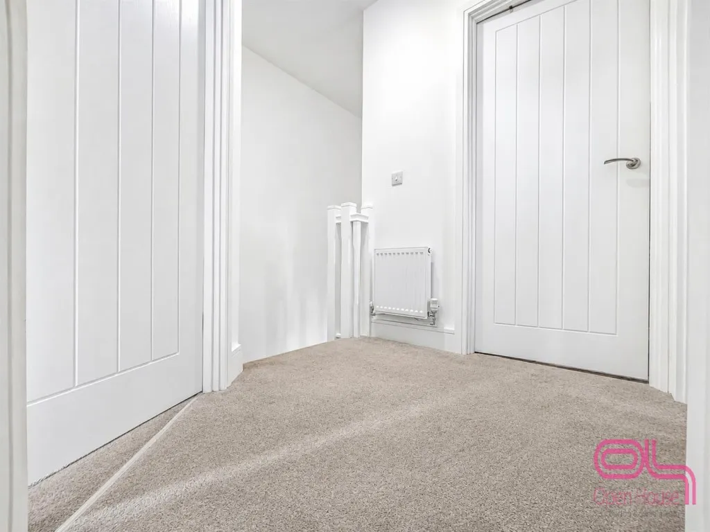 Furnace Lane, Castle Gresley, DE11, photo 16