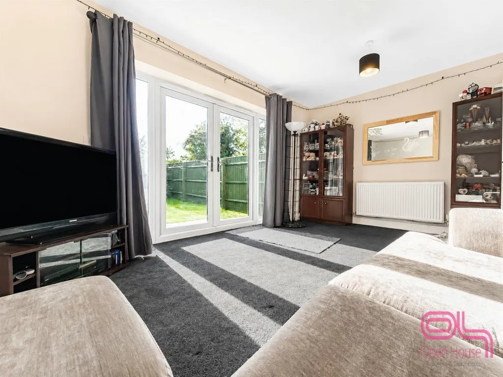 Furnace Lane, Castle Gresley, DE11, photo 7