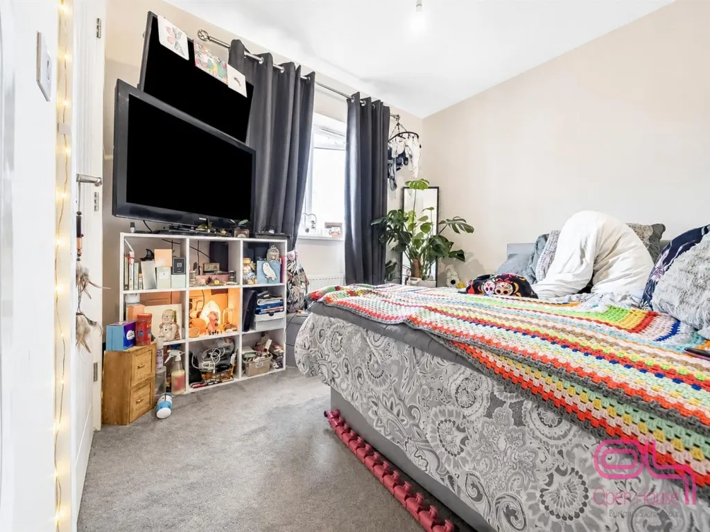 Furnace Lane, Castle Gresley, DE11, photo 18