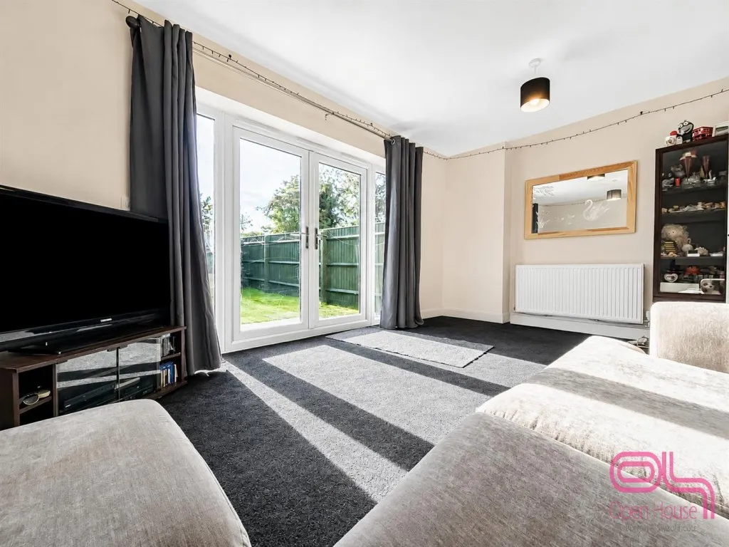 Furnace Lane, Castle Gresley, DE11, photo 9