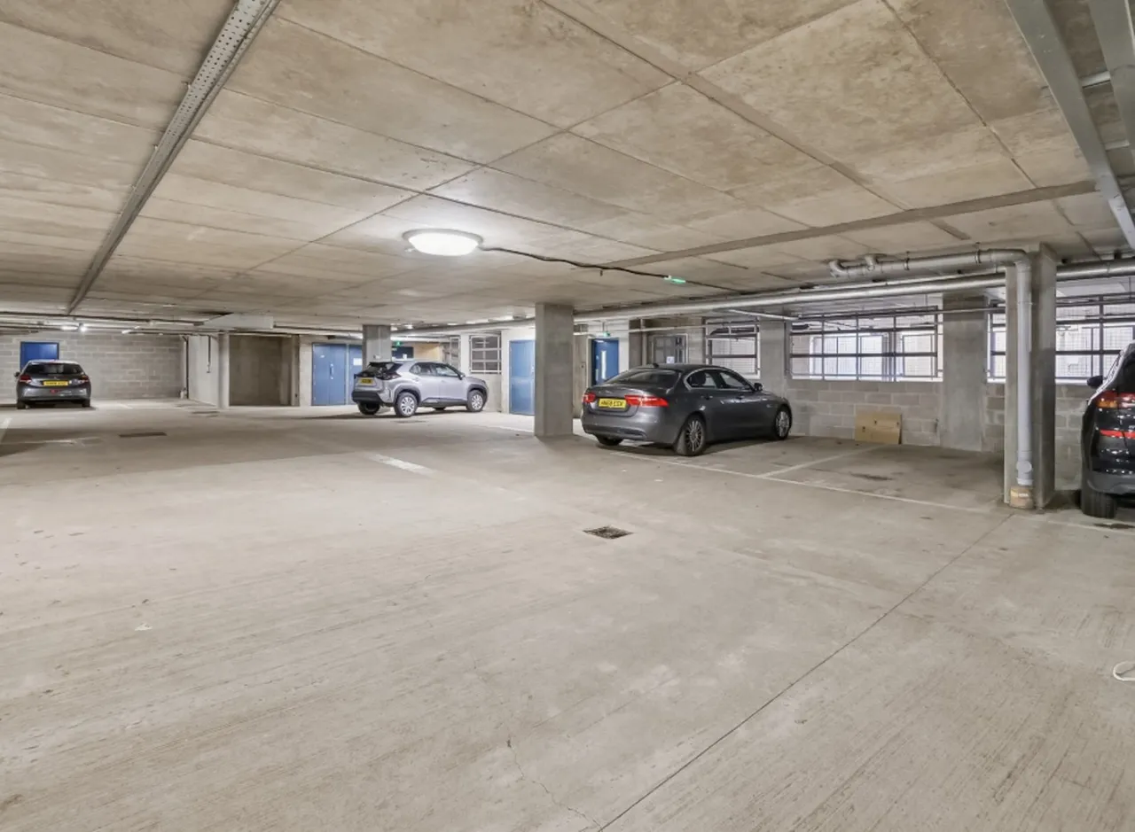 Kimmerghame Drive, Edinburgh, EH4, photo 18