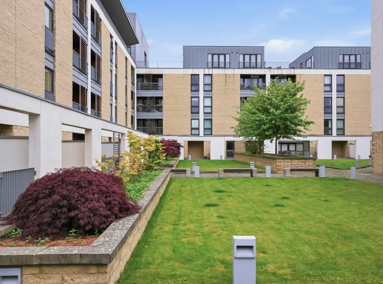 Kimmerghame Drive, Edinburgh, EH4, photo 17