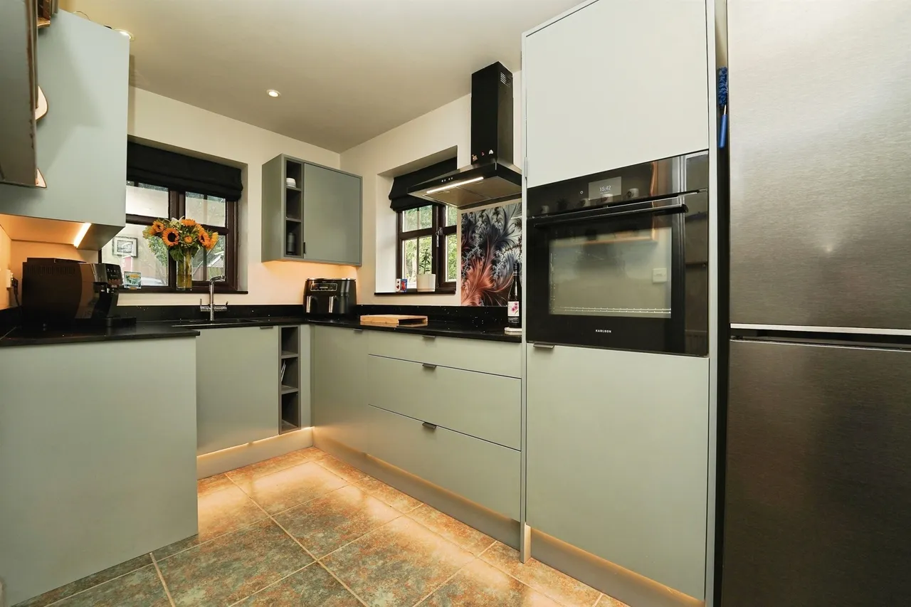 Pensmill Close, Eardiston, WR15, photo 6