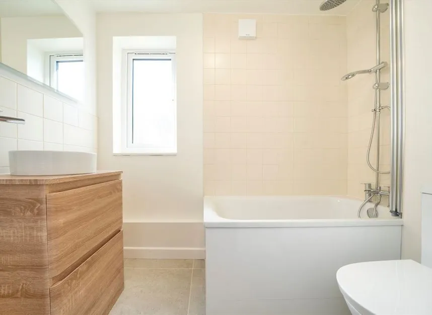 Riverside Close, Hackney, E5, photo 5