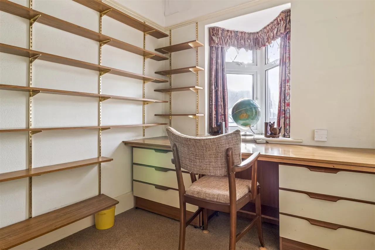 Balcombe Avenue, Worthing, photo 17