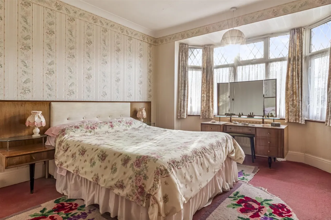 Balcombe Avenue, Worthing, photo 16