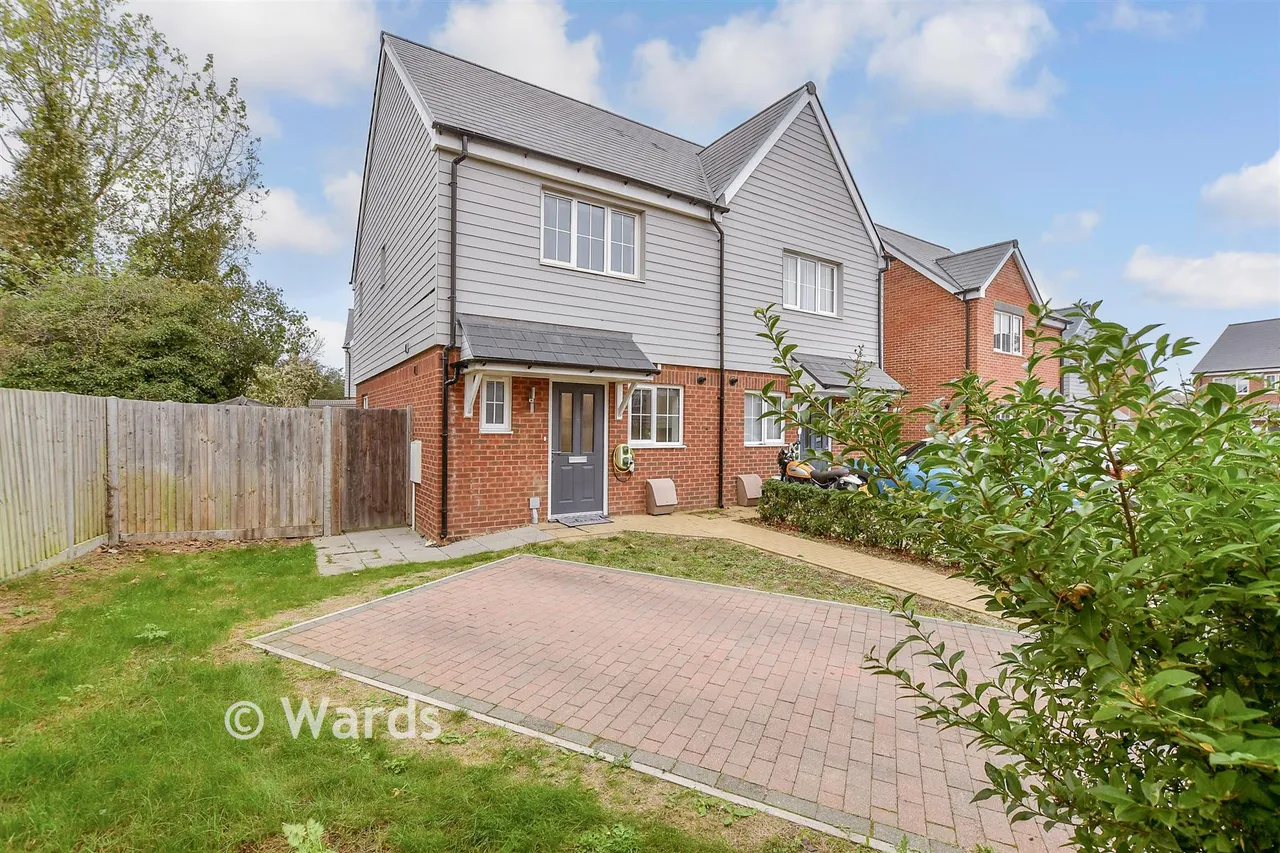 2 bed house for sale, Puffin Road, Herne Bay, CT6