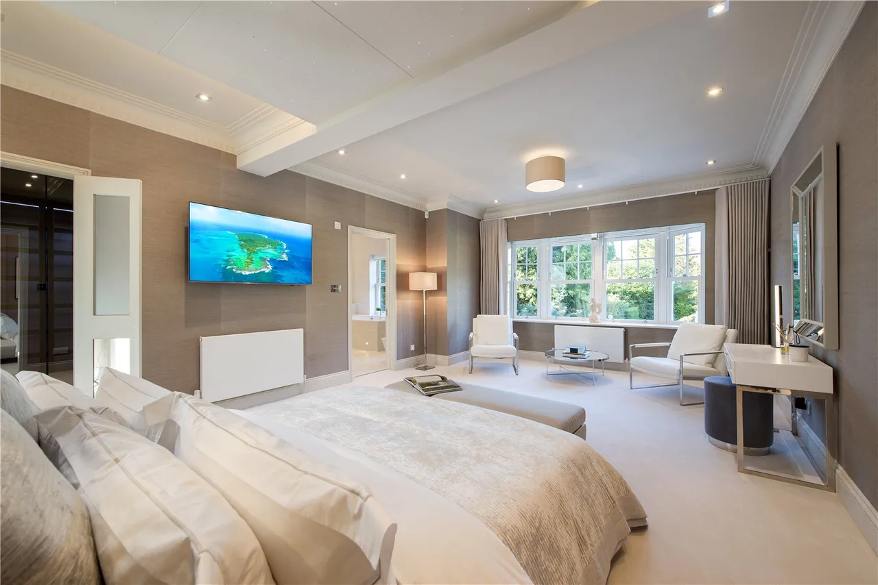 Kentish Lane, Brookmans Park, Hertfordshire, AL9 6NG, photo 16