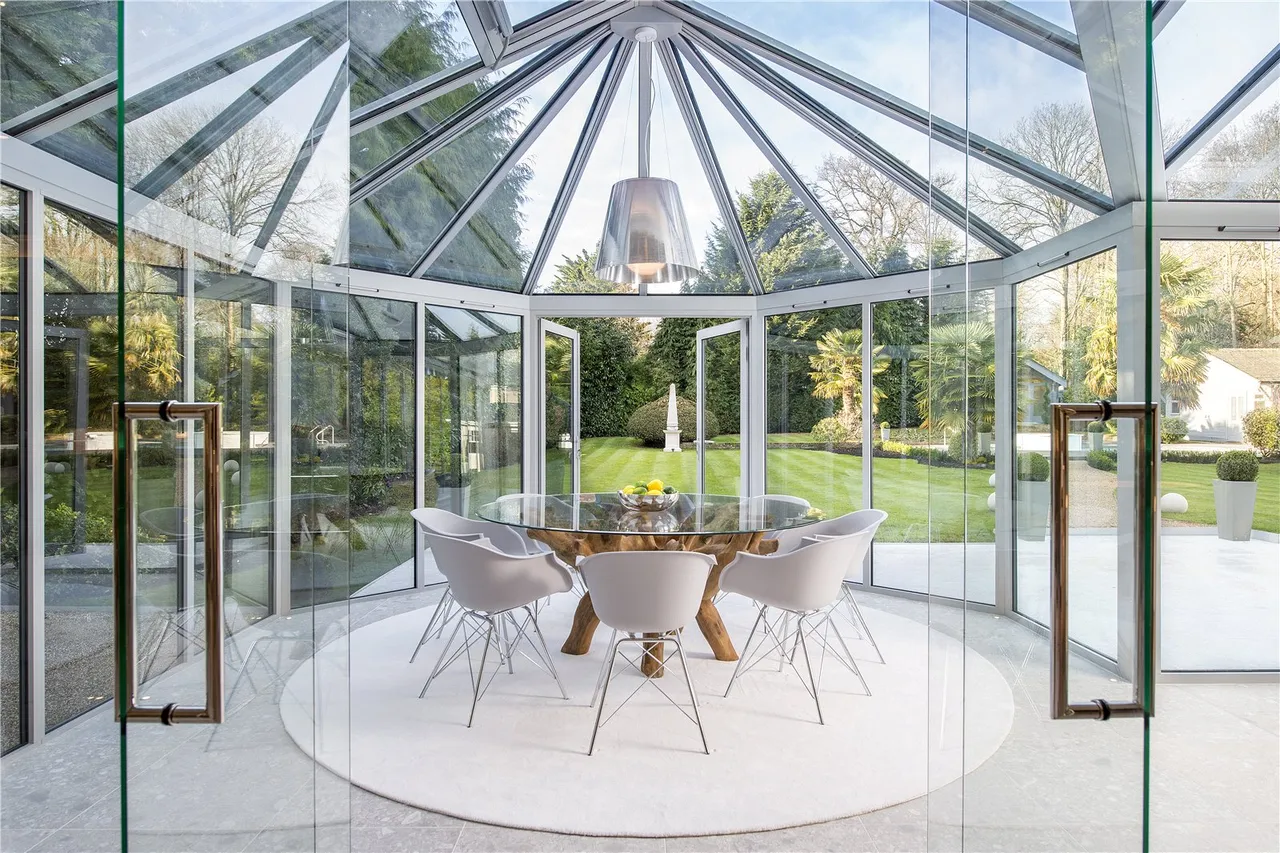 Kentish Lane, Brookmans Park, Hertfordshire, AL9 6NG, photo 9
