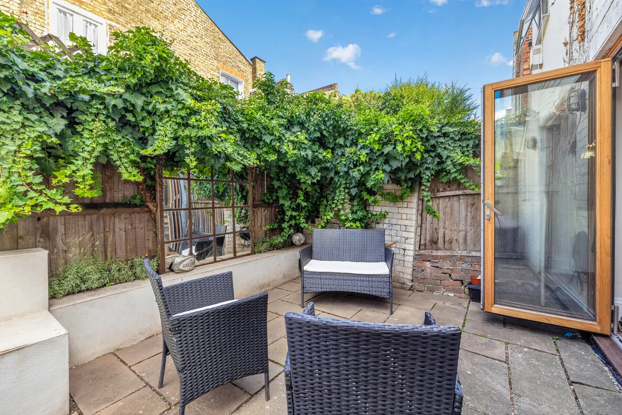 Rowallan Road, London, SW6, photo 2
