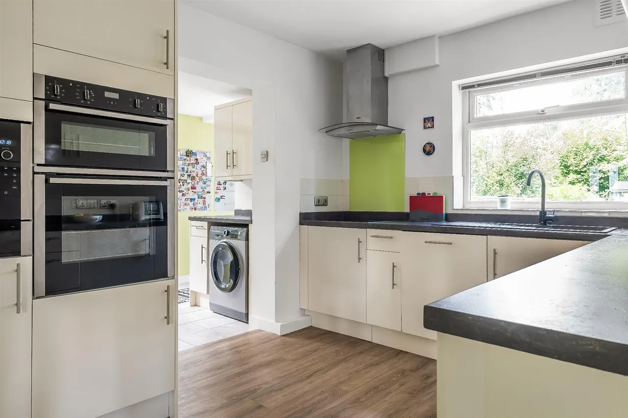 Swanns Meadow, Great Bookham, KT23, photo 4