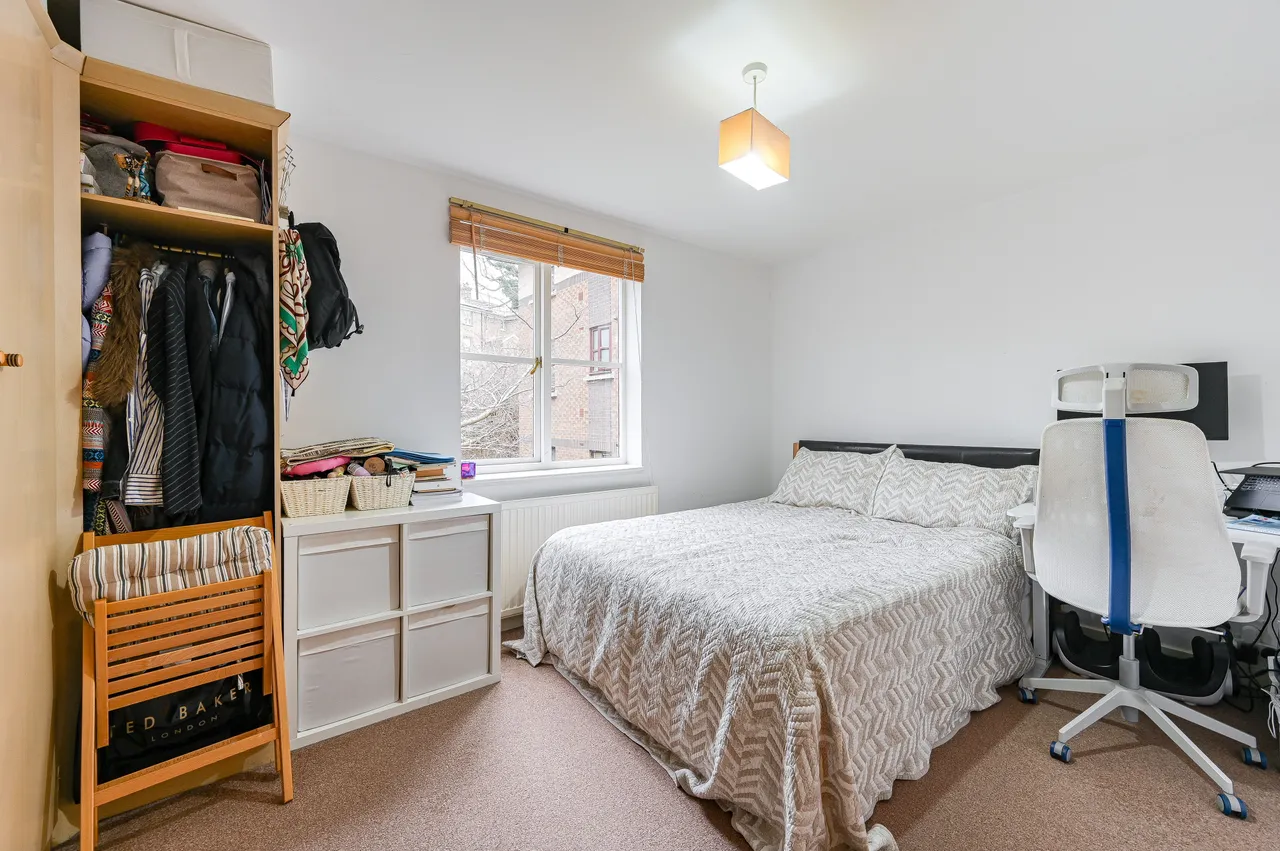 28 Halley Gardens, London, photo 9