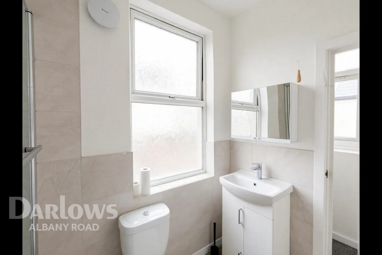 Ninian Road, photo 10