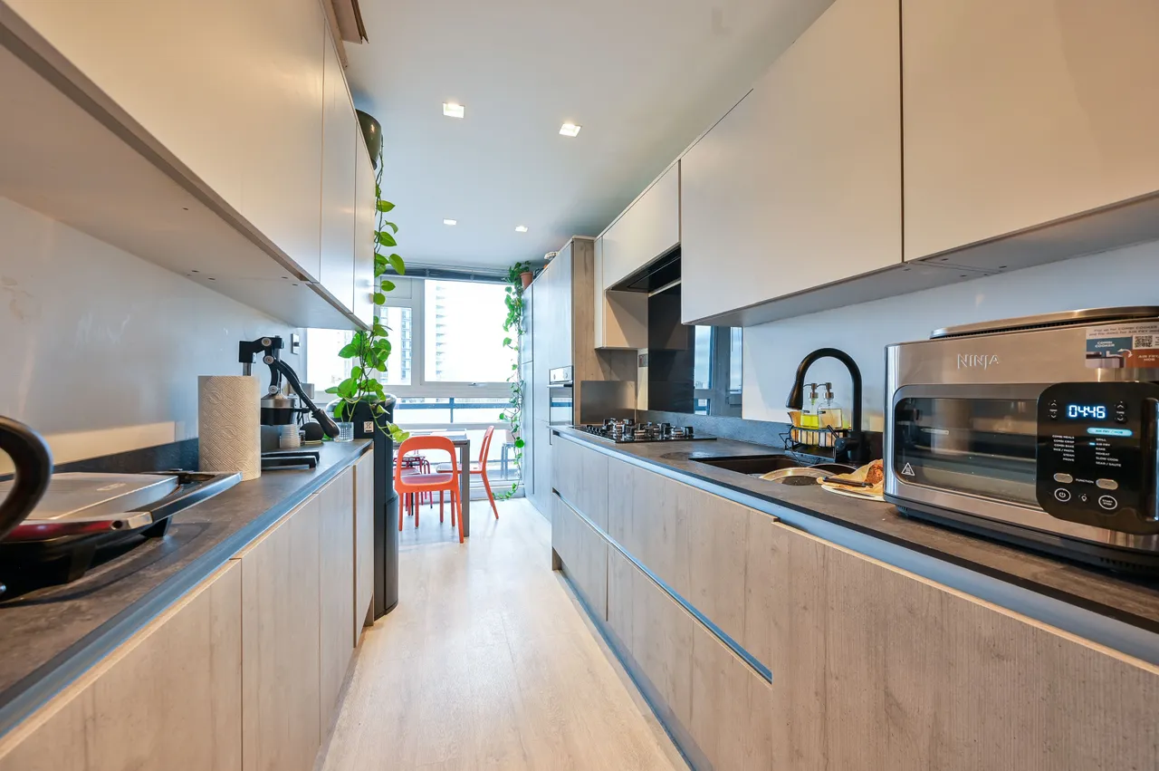 41 Draper House, 20 Elephant & Castle, London, photo 4