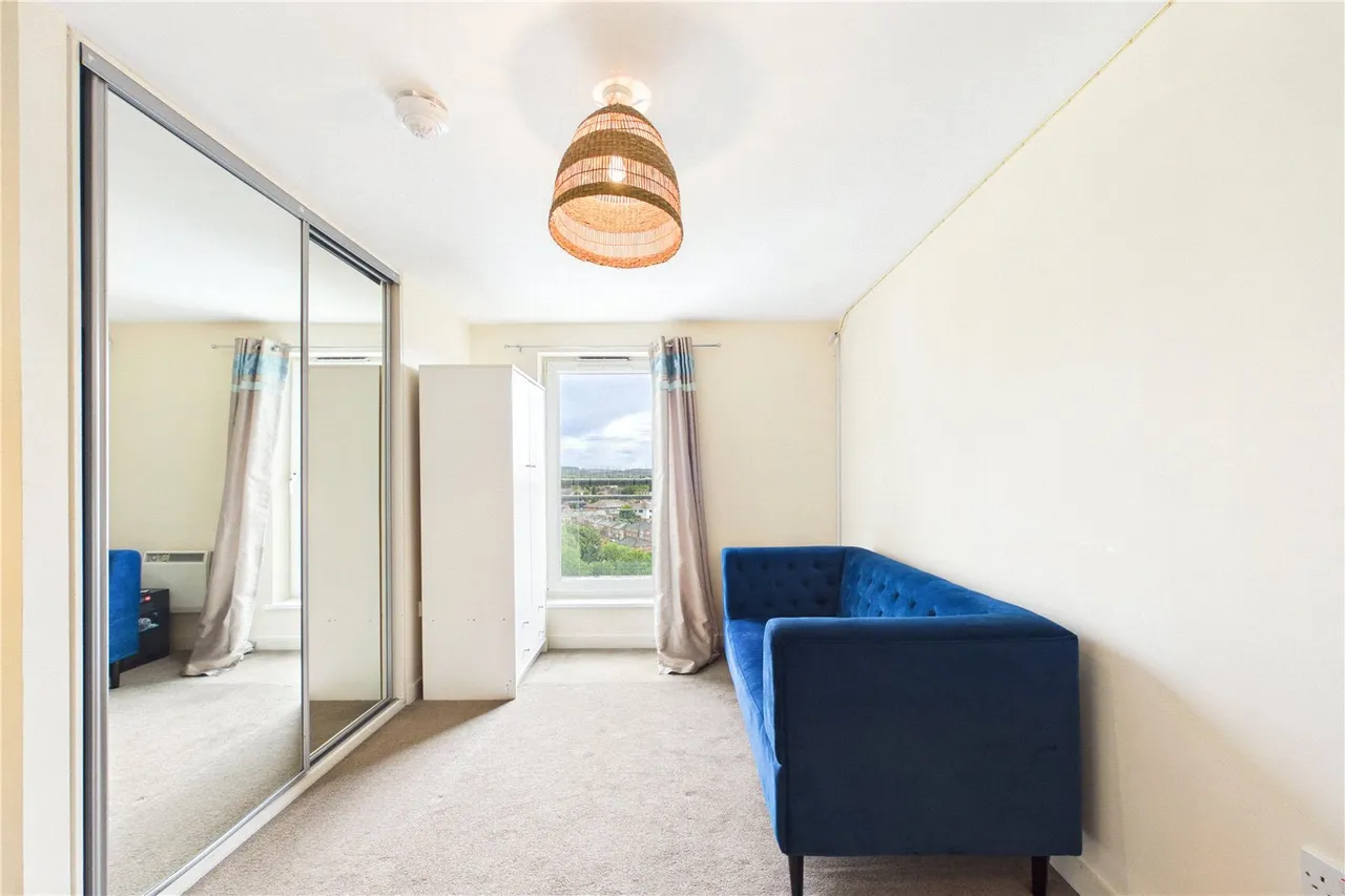 Winterthur Way, Basingstoke, RG21, photo 4