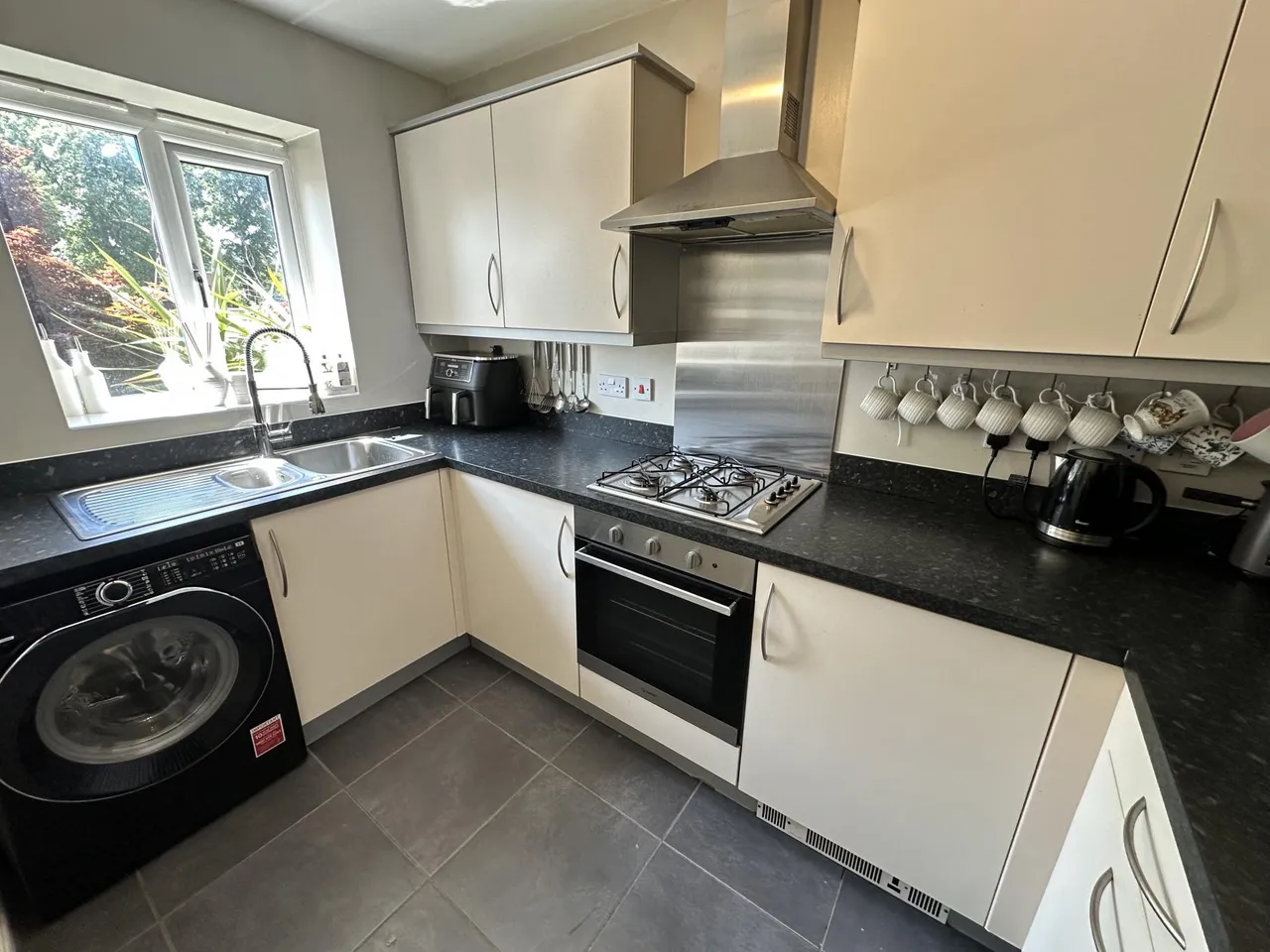 Mercury Drive, Wolverhampton, WV10, photo 2