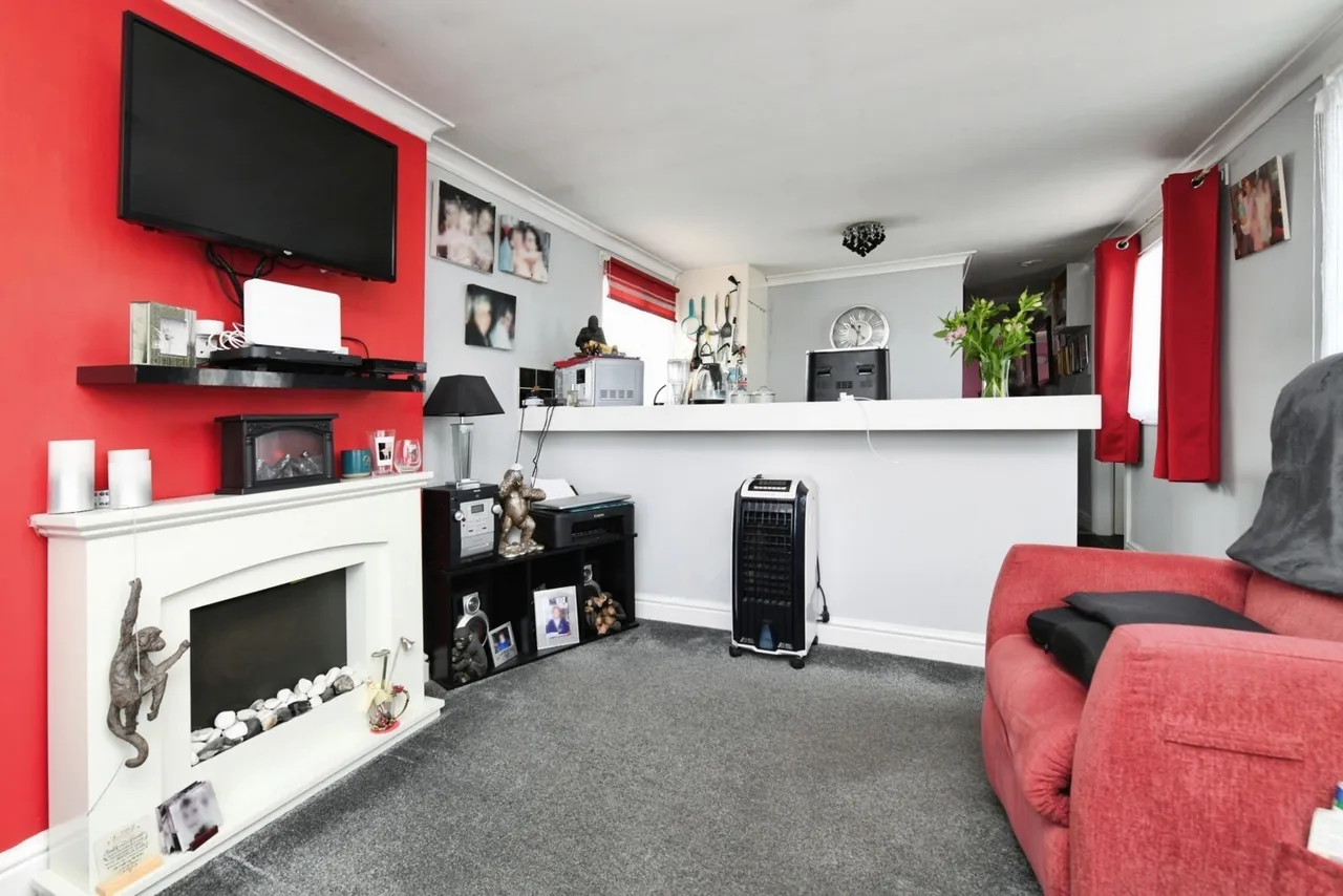 Orchard View, Lower Dunton Road, Dunton, Brentwood, CM13, photo 3