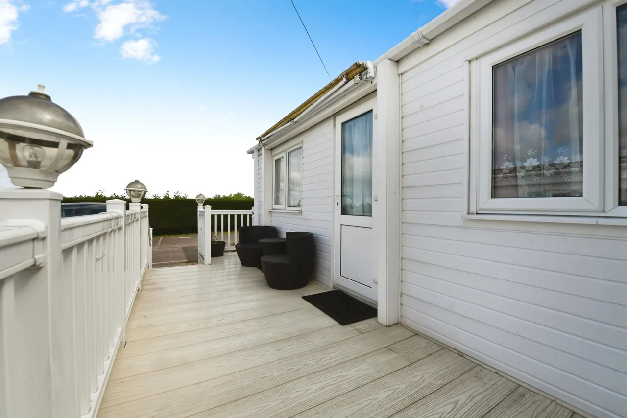 Orchard View, Lower Dunton Road, Dunton, Brentwood, CM13, photo 14