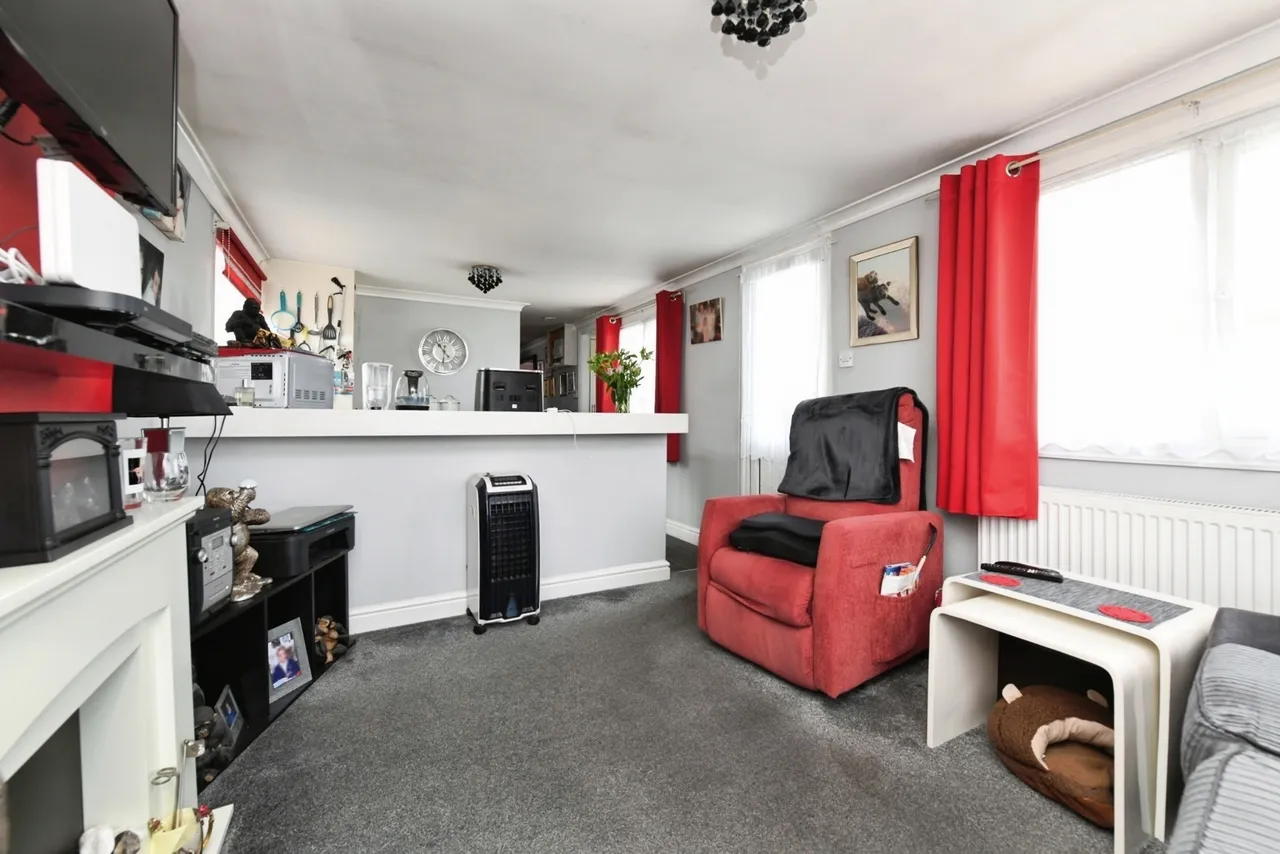 Orchard View, Lower Dunton Road, Dunton, Brentwood, CM13, photo 4