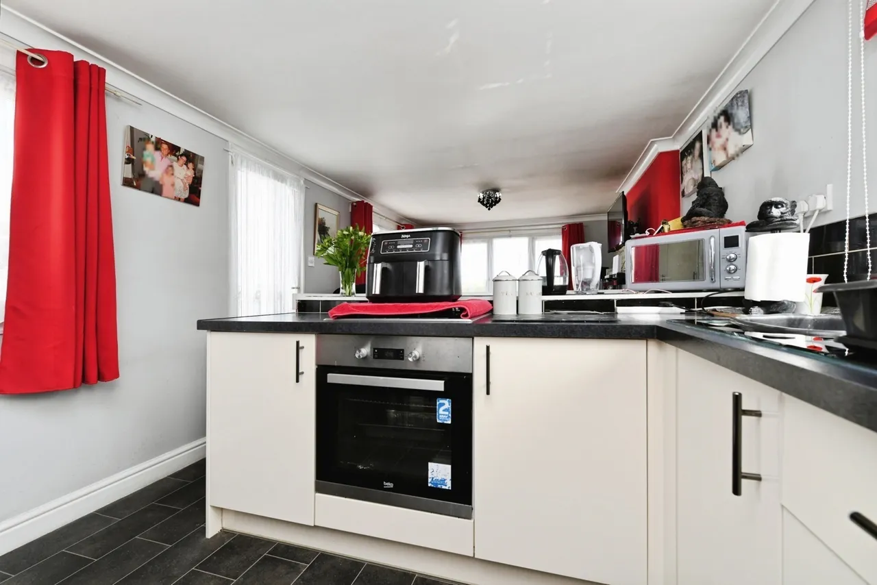 Orchard View, Lower Dunton Road, Dunton, Brentwood, CM13, photo 7